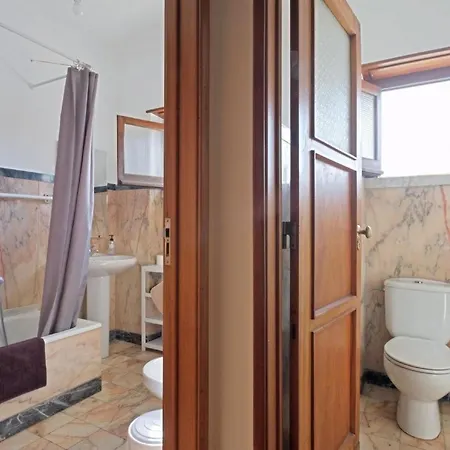 Fuer 19 Personen Und 1 Kind In Lissabon, Regio De Costa De - B58256 Lisbon