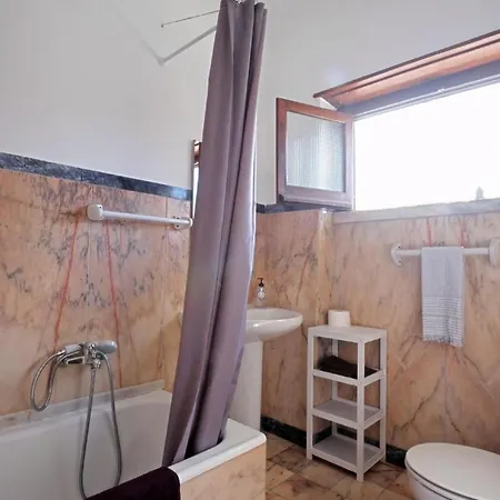 Fuer 19 Personen Und 1 Kind In Lissabon, Regio De Costa De - B58256 *