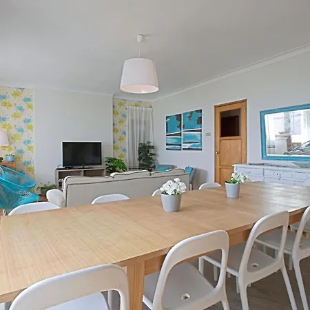 Fuer 19 Personen Und 1 Kind In Lissabon, Regio De Costa De - B58256 *