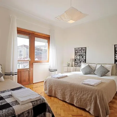 Fuer 19 Personen Und 1 Kind In Lissabon, Regio De Costa De - B58256 Apartment *